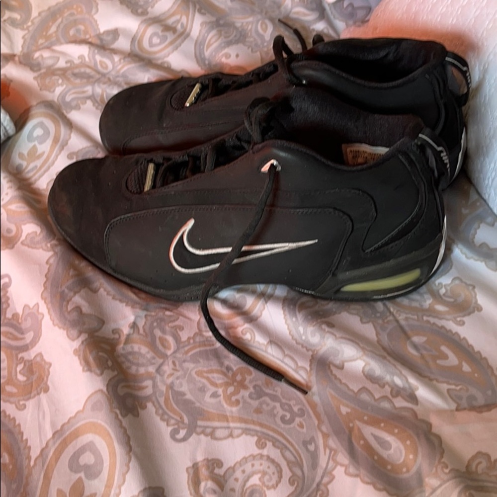 Men’s Nike air size 10 black shoe